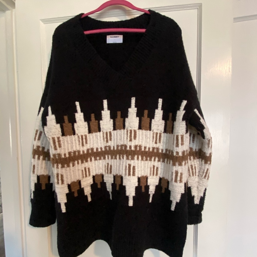 Old Navy Black Fair Isle Cityscape women’s sweater size L